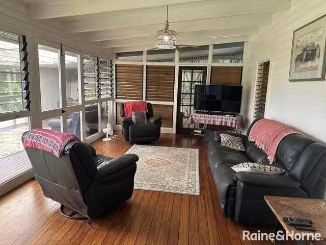 Deal! 2069 Mossman Daintree Road, Wonga Beach, QLD 4873