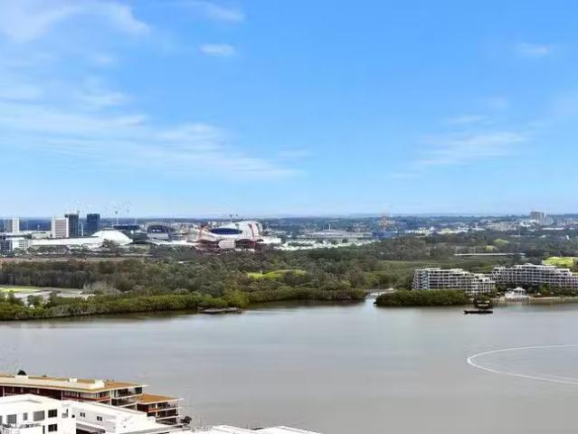 Just in! 2010/42 Walker Street, Rhodes, NSW 2138