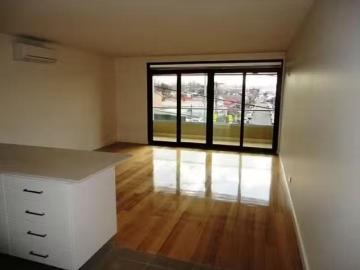 Just in! 201/455 Macaulay Road, Kensington, VIC 3031
