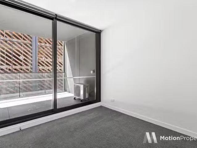 Deal! 202/2 Joseph Road, Footscray, VIC 3011