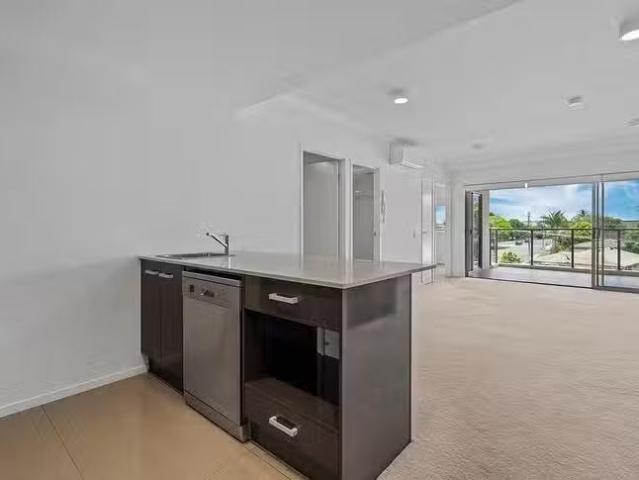 Cheap 202/30 Cinderella Drive, Springwood, QLD 4127