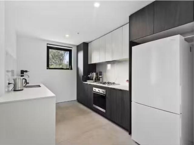 Cheap 203/4 Auburn Street, Point Frederick Apartment for rent.