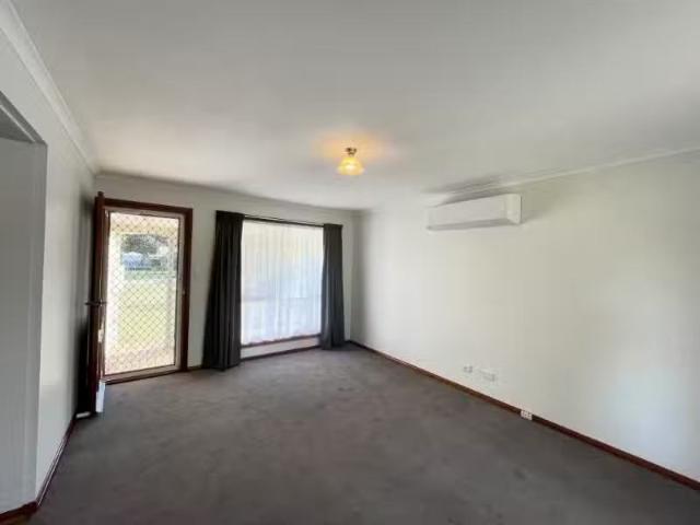 Nice 20 Bransby Street, BREDBO House for rent Listed by Jodi.