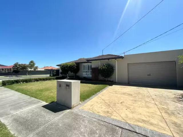 Cheap 20 Laird Drive, Altona Meadows VIC 3028