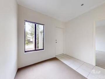 Cheap 20 Millbrook Parkway, Butler, WA 6036
