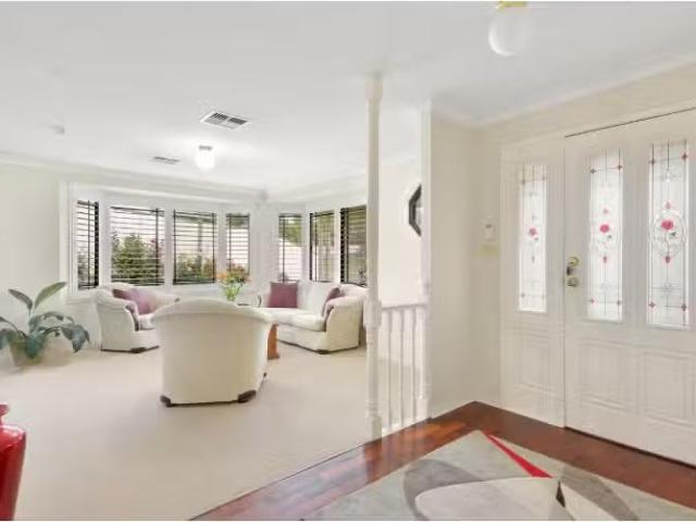 Nice 20 Wollabi Crescent, GLENMORE PARK House for rent Listed.