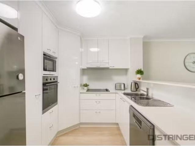 Unique 2/14 Douglas Street, Coolangatta Apartment for rent Li.