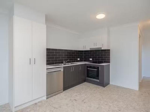 For Rent! 2/14 Echidna Lane, SOUTHSIDE, QLD 4570 House for R.