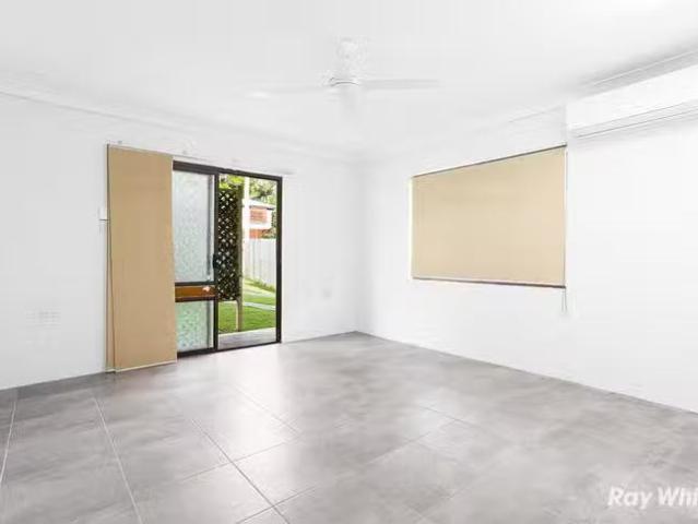 Cozy 2/15 Tucker Street, Yeppoon, QLD 4703