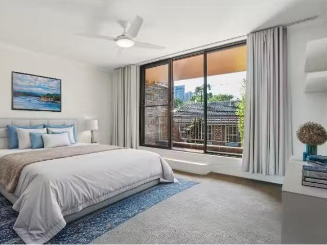 Charming 2/16 Milner Crescent, Wollstonecraft Townhouse for re.