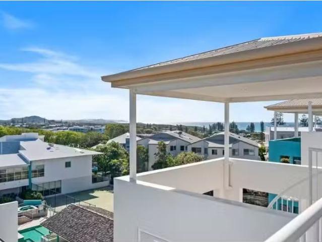 Charming 21/6 8 Perry Street, Coolum Beach Apartment for rent.