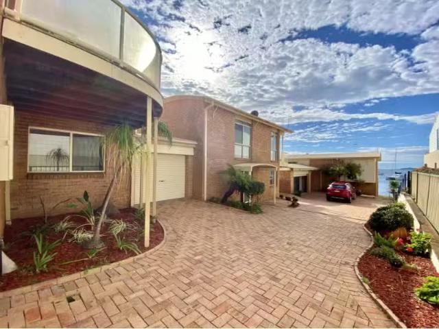 Cozy 2/195 Soldiers Point Road, SALAMANDER BAY Townhouse for r.
