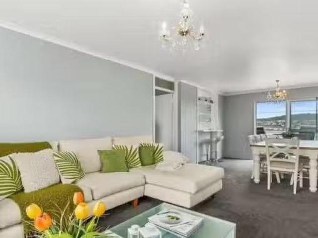 Charming 21/9 Alma Street, BELLERIVE, TAS 7018 House for Rent