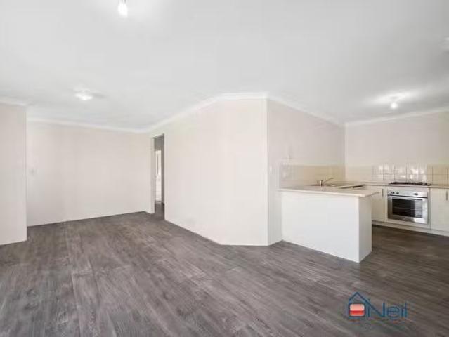 Deal! 2/19 Robin Hood Avenue, Armadale, WA 6112