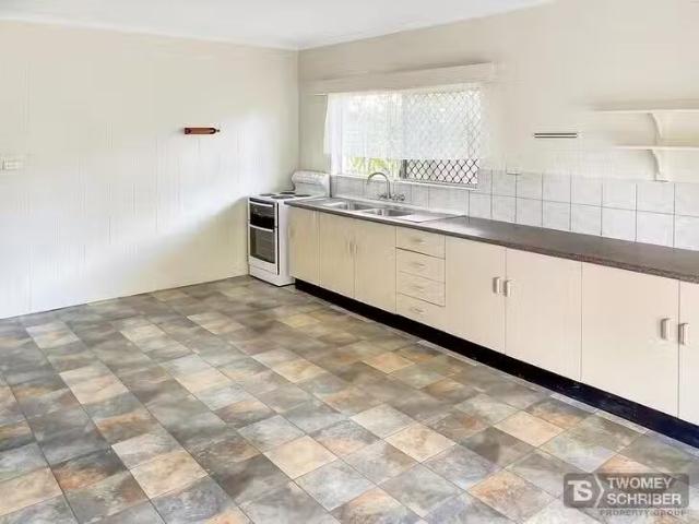 Nice 2/103 Oleander Street, Holloways Beach, QLD 4878