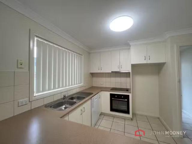 New 2/10 Illeura Road, Bourkelands Apartment for rent Listed.
