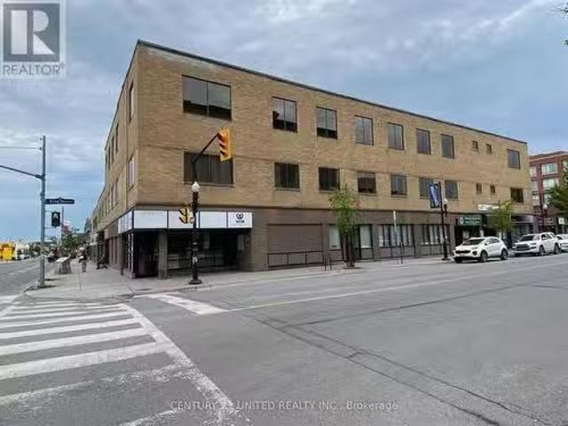 Deal! 210 159 King Street N, Peterborough Town Ward 3, ON.