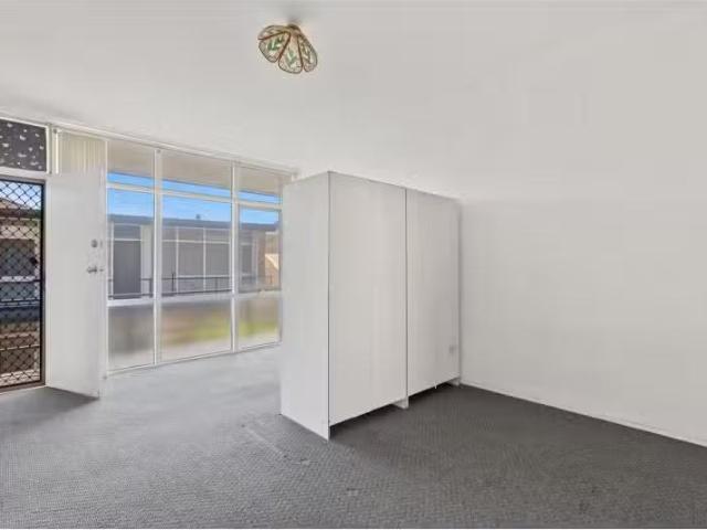 Unique 21/119 120 The Esplanade, Brighton House for rent List.