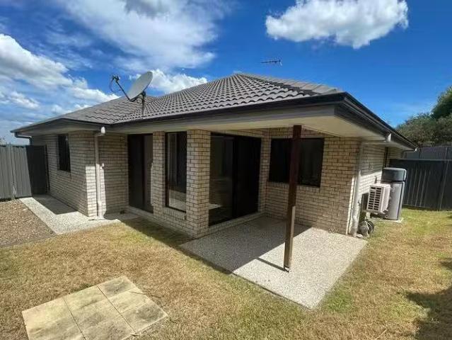 For Rent! 2/12 Gooloowan Circuit, Brassall, QLD 4305