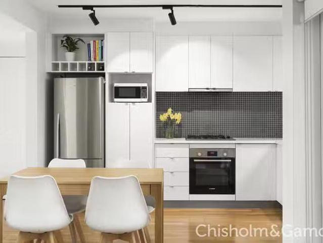 Rental! 2/12 Selwyn Avenue, Elwood, VIC 3184