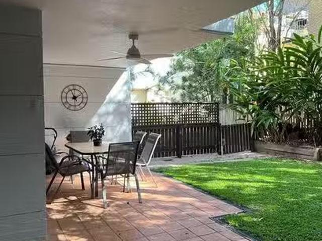 Nice 2/13 Fortitude Street, Auchenflower, QLD 4066