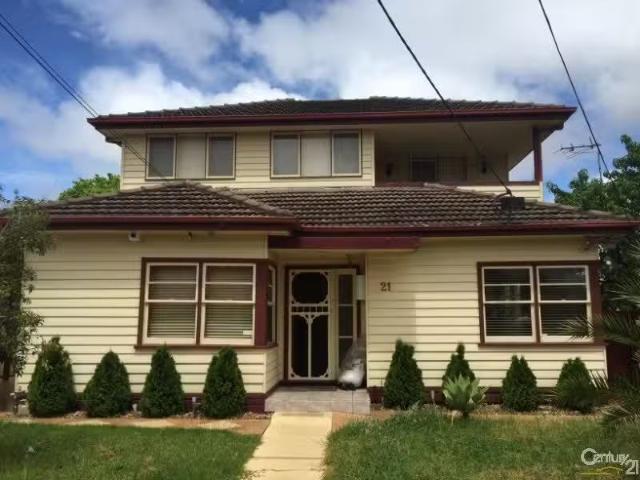 Unique 21 Clunes Street, Kingsbury VIC 3083