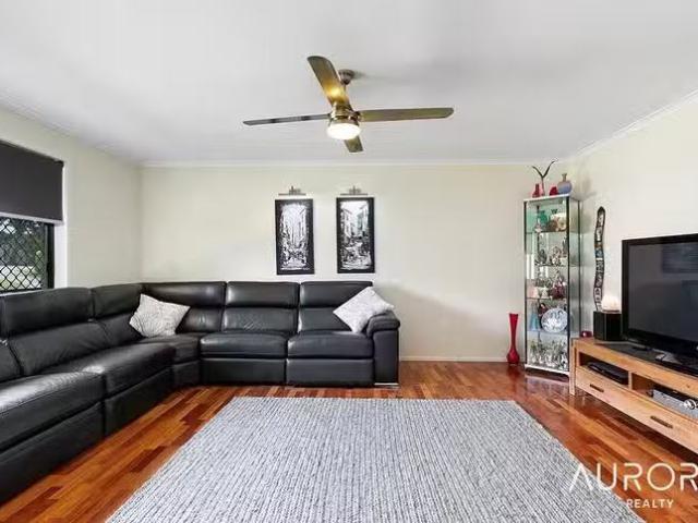 Deal! 21 Amanda Street, Cleveland, QLD 4163
