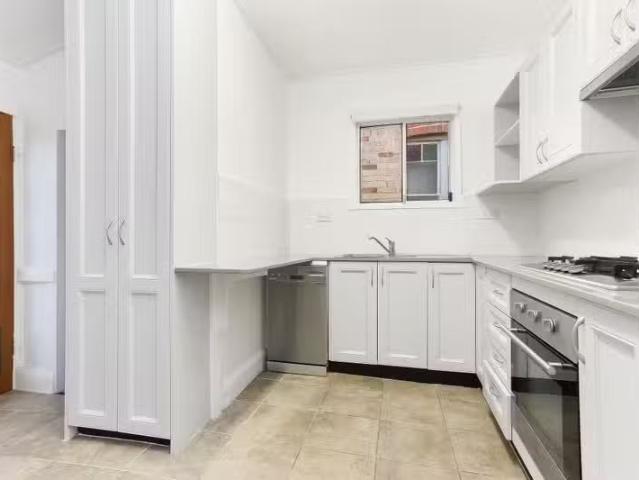 Cozy 21 Brightmore Street, Cremorne NSW 2090