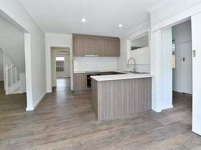 Unique 21 Nyah Street, Keilor East, VIC 3033