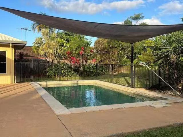 Just in! /21 West Parkridge Drive, Brinsmead, QLD 4870