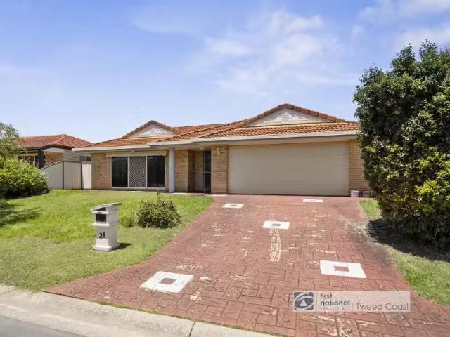 New 21 Winders Place, Banora Point House for rent Listed by B.