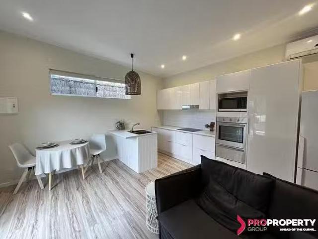 Deal! 21A Arnisdale Road, Duncraig, WA 6023