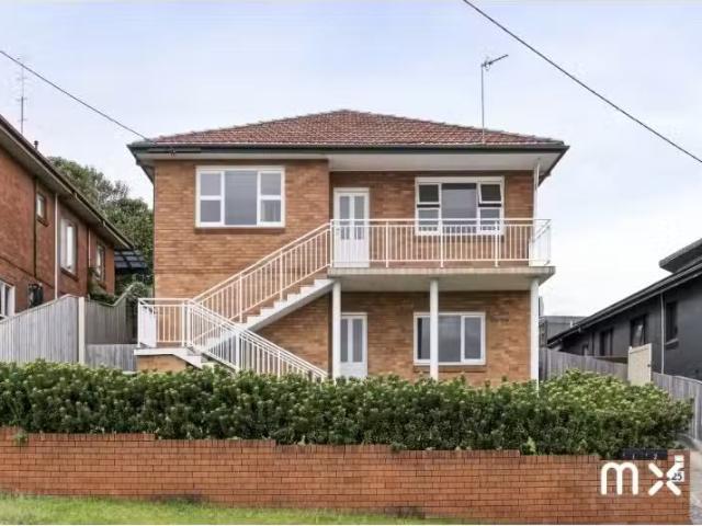 Rental! 2/25 Mirrabooka Road, Lake Heights Apartment for rent.