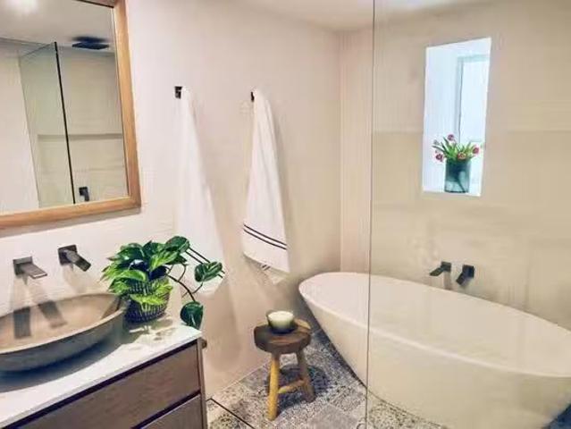 Charming 2/25 Carlisle Street, Tamarama, NSW 2026