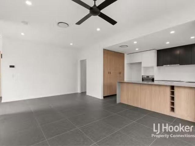 Cozy 22/79 Leitchs Road South, Albany Creek, QLD 4035