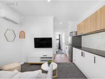 Unique 2/29 Stanley Road, Camp Hill Apartment for rent Listed.