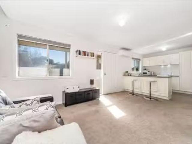 For Rent! 2/22 Wave Street, FRANKSTON, VIC 3199 Townhouse fo.