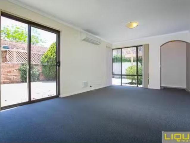 Nice 2/237 Labouchere Road, Como, WA 6152