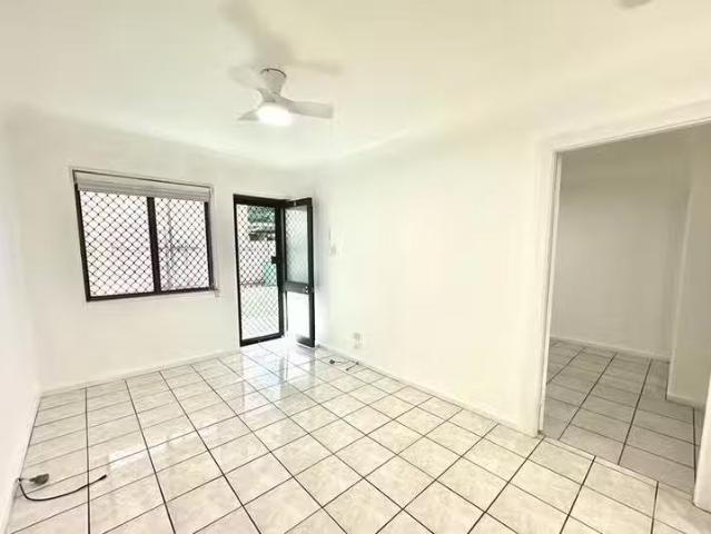 New 2/23 Thomas Drive, Surfers Paradise, QLD 4217