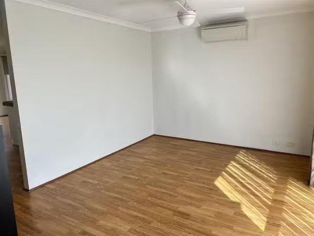 Cozy 22 Carmana Lane, Warnbro, WA 6169
