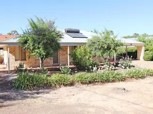 Nice 22 Craig Street, Mundaring, WA 6073