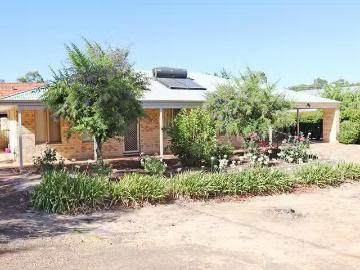Cozy 22 Craig Street, Mundaring, WA 6073