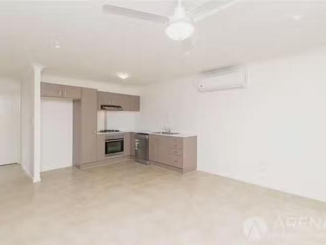 Cozy 2/2 Groeschel Court, Goodna, QLD 4300