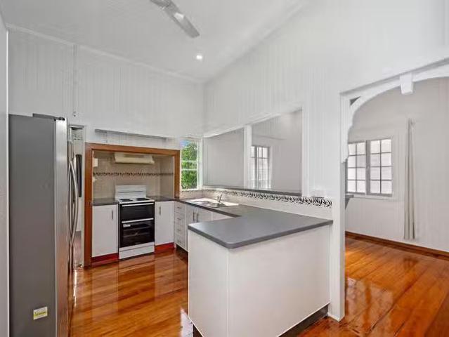 Deal! 22 Mason Street, Currajong, QLD 4812