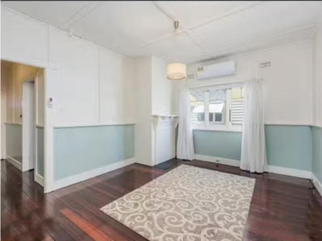 Charming 22 Park Street, QUEANBEYAN House for rent Listed by.