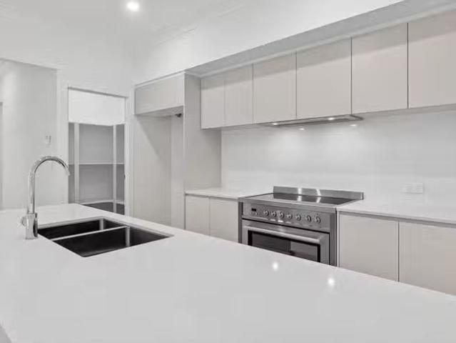 New 22 Viewpoint Rise, Bahrs Scrub, QLD 4207