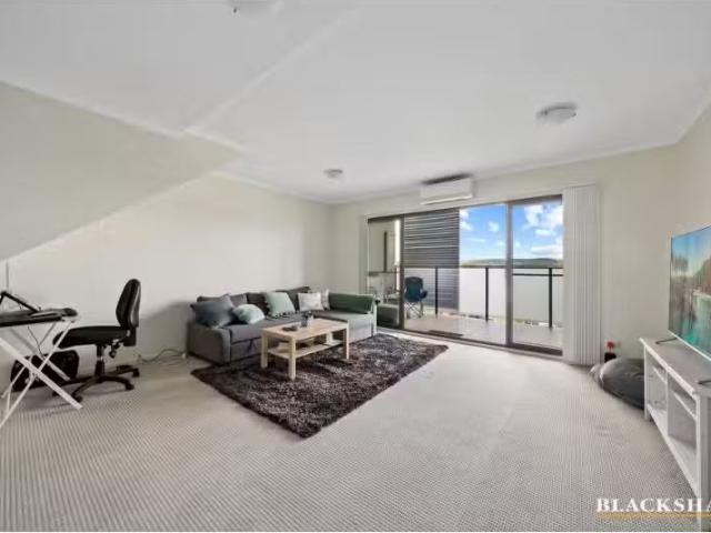 Just in! 23/4 Ross Road, Queanbeyan Apartment for rent Listed.