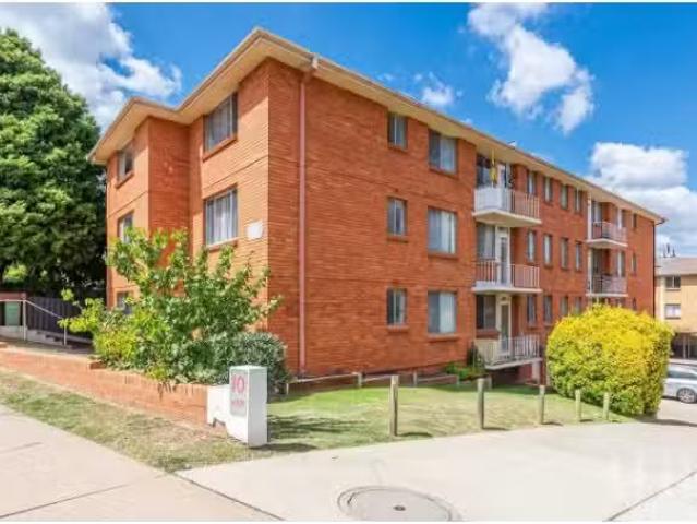 Rental! 2/34 Uriarra Road, Queanbeyan Apartment for rent List.