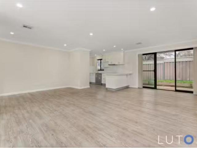 Rental! 239A Hindmarsh Drive, Rivett Townhouse for rent Liste.