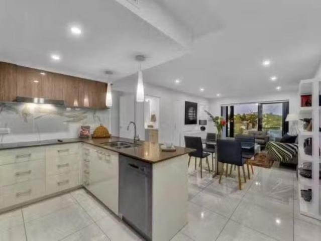 Nice 23/1 Harrys Road, Taringa, QLD 4068